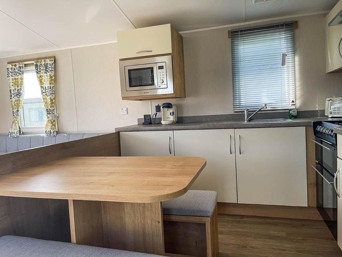 Lovely 8 Berth Caravan For Hire At Barmston Beach Holiday Park Ref 62002O Hotel Lund Екстериор снимка