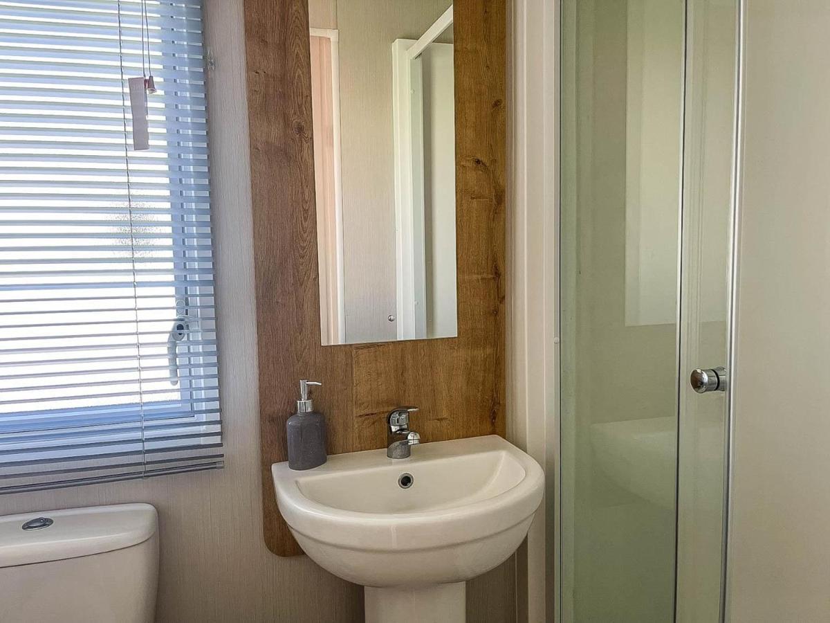 Lovely 8 Berth Caravan For Hire At Barmston Beach Holiday Park Ref 62002O Hotel Lund Екстериор снимка